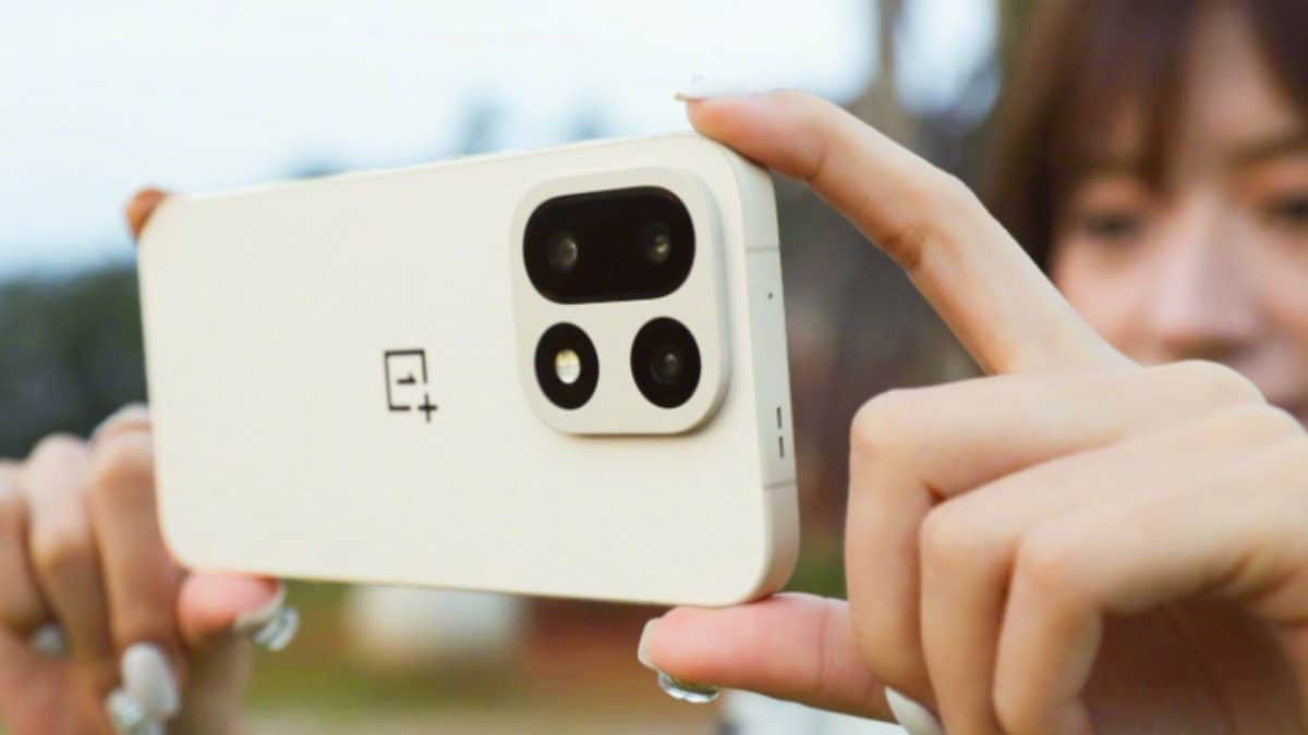 OnePlus 15 Launch Getting Closer: Battery And Charging Speed Teased | Tech News OnePlus 15 Launch Getting Closer: Battery And Charging Speed Teased | Tech News