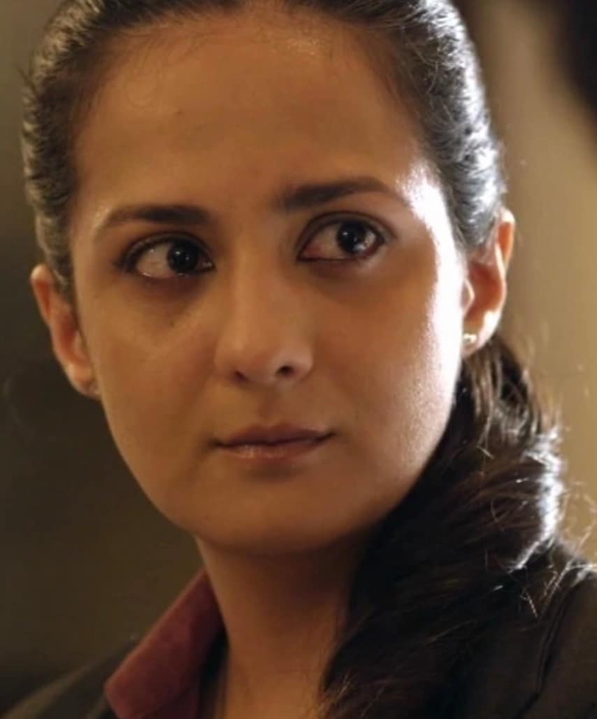 Pooja then appeared in Dil Se.. (1998), which saw her play the younger sister of Preity Zinta's character, Preeti Nair. Pooja then appeared in Dil Se.. (1998), which saw her play the younger sister of Preity Zinta's character, Preeti Nair.