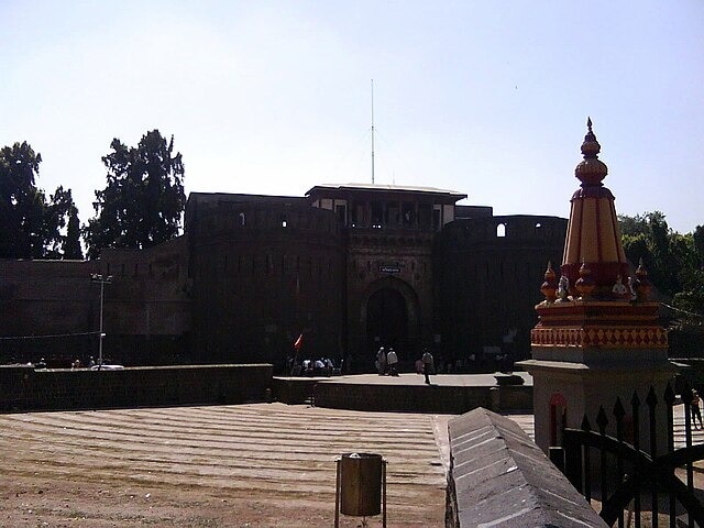 Shaniwarwada Fort, Pune, Maharashtra: It is famous for the ghost of a young prince who was brutally murdered here. Locals claim to hear his cries echoing at night. (Image: Wikimedia Commons) Shaniwarwada Fort, Pune, Maharashtra: It is famous for the ghost of a young prince who was brutally murdered here. Locals claim to hear his cries echoing at night. (Image: Wikimedia Commons)