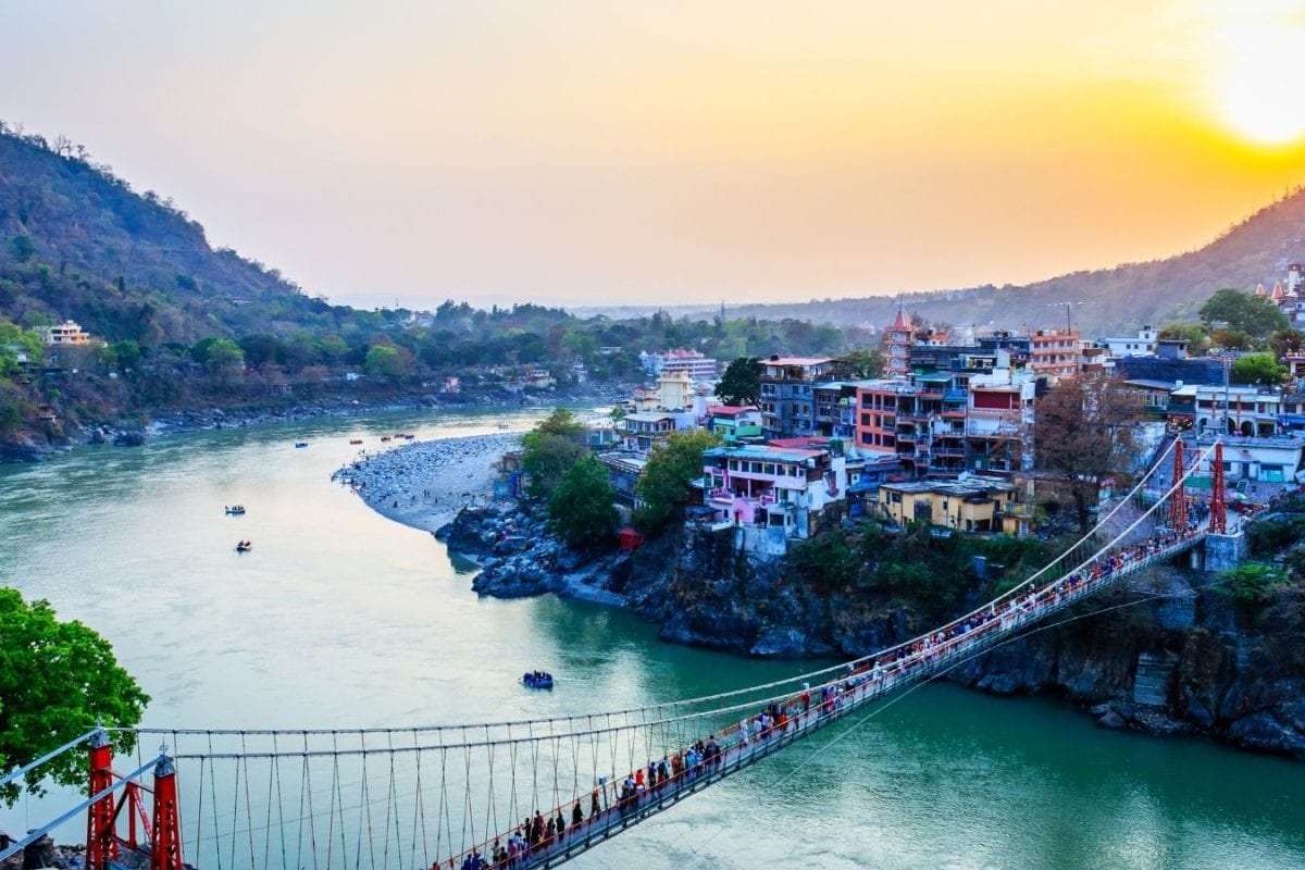 Rishikesh Retreat Guide: Best Stays For Yoga, Detox And Mindful Living