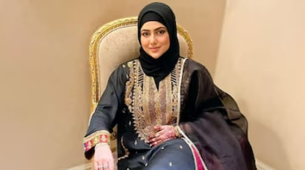 Sana Khan sent shockwaves across Bollywood after she decided to quit acting in 2020. In the same year, she married Surat-based businessman and religious scholar Anas Sayed. Speaking about her decision, the former actress revealed, “I had …everything. But one thing that was missing was peace.” Sana Khan sent shockwaves across Bollywood after she decided to quit acting in 2020. In the same year, she married Surat-based businessman and religious scholar Anas Sayed. Speaking about her decision, the former actress revealed, “I had …everything. But one thing that was missing was peace.”