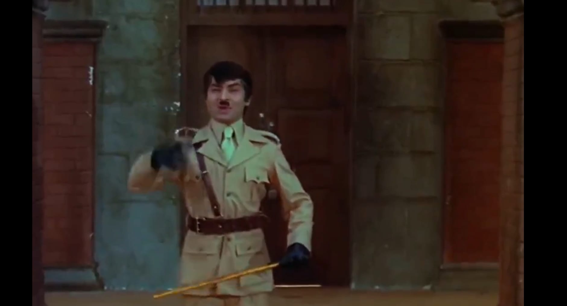 With just a few scenes and superb lines, Asrani had the audience in splits. His peculiar act and unique speech became so immortal that people still smile upon hearing his dialogues today. With just a few scenes and superb lines, Asrani had the audience in splits. His peculiar act and unique speech became so immortal that people still smile upon hearing his dialogues today.