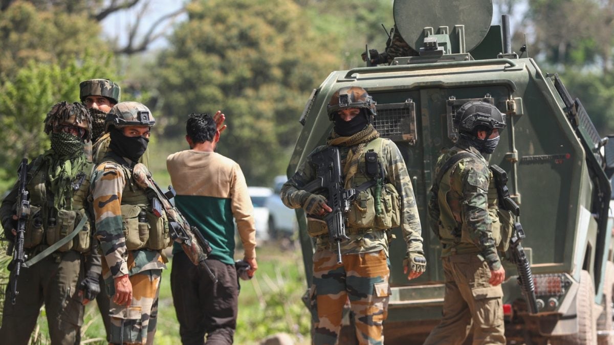 <div>Search Operation Launched In J&K's Kathua After 3 Suspects Reported</div>