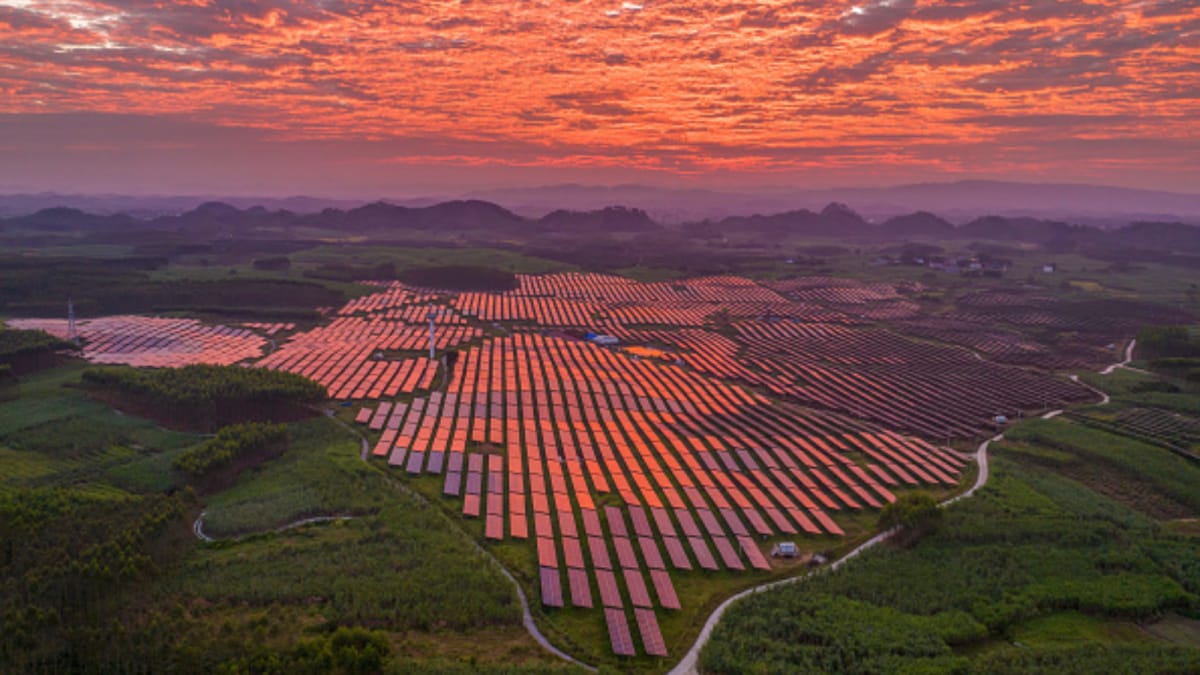 As China Races Ahead And US Pulls Back, Can India Lead The Next Solar Revolution?