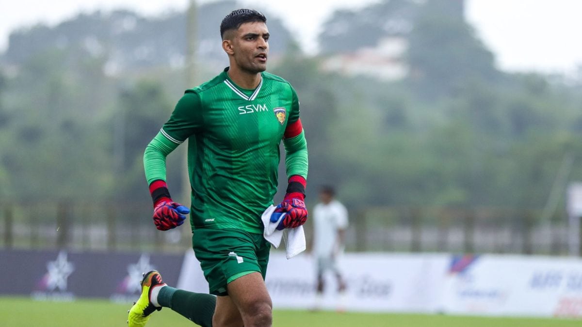 Chennaiyin FC Goalie Samik Mitra Nets From Open Play To Hold Dempo In AIFF Super Cup | Watch