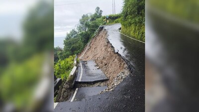 Heavy Rain Triggers Landslides In Darjeeling (PTI)
