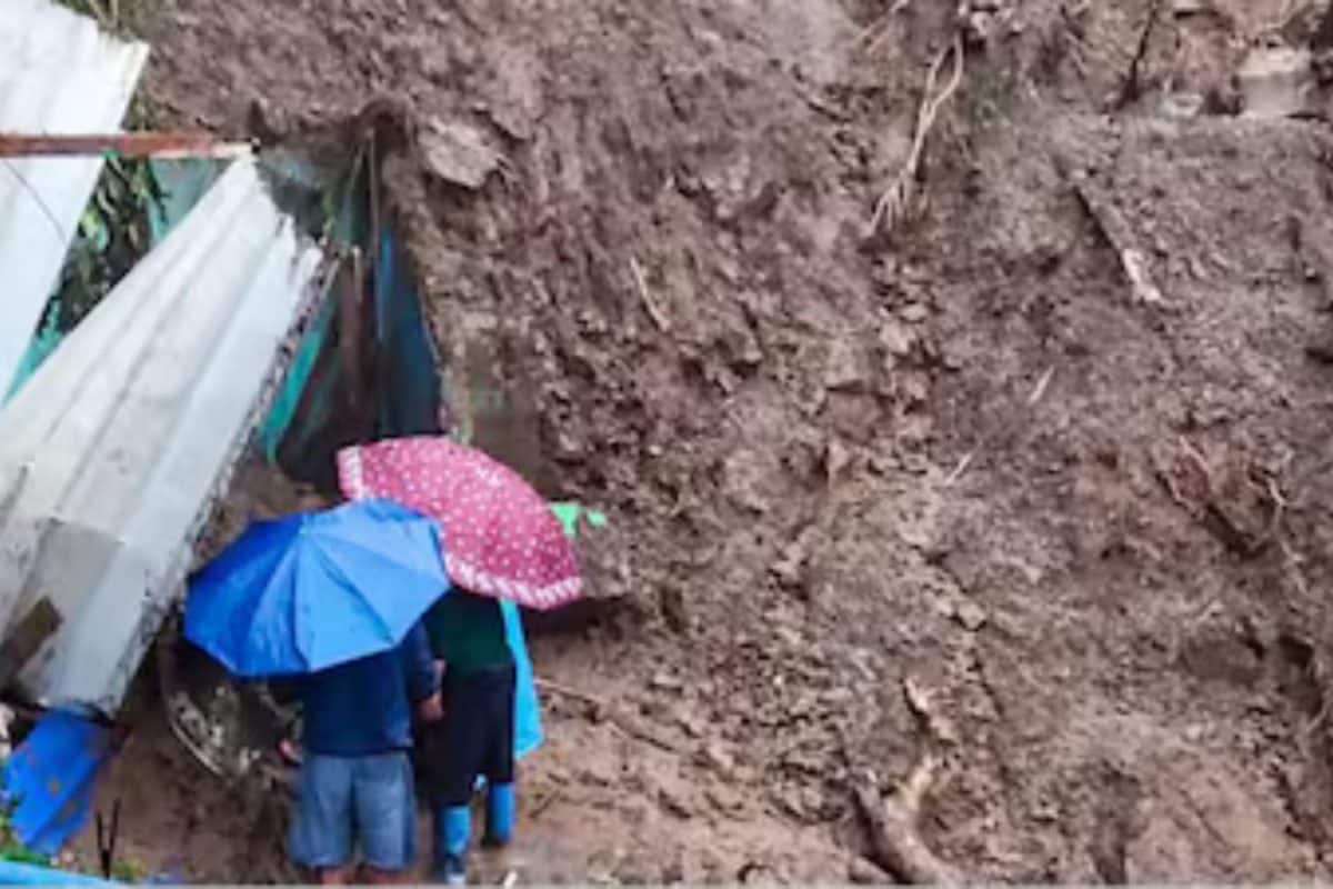 News18 Evening Digest: PM Modi Expresses Grief Over Darjeeling Rain Deaths, Air India Flight Lands Safely After RAT Deploys & Other Stories