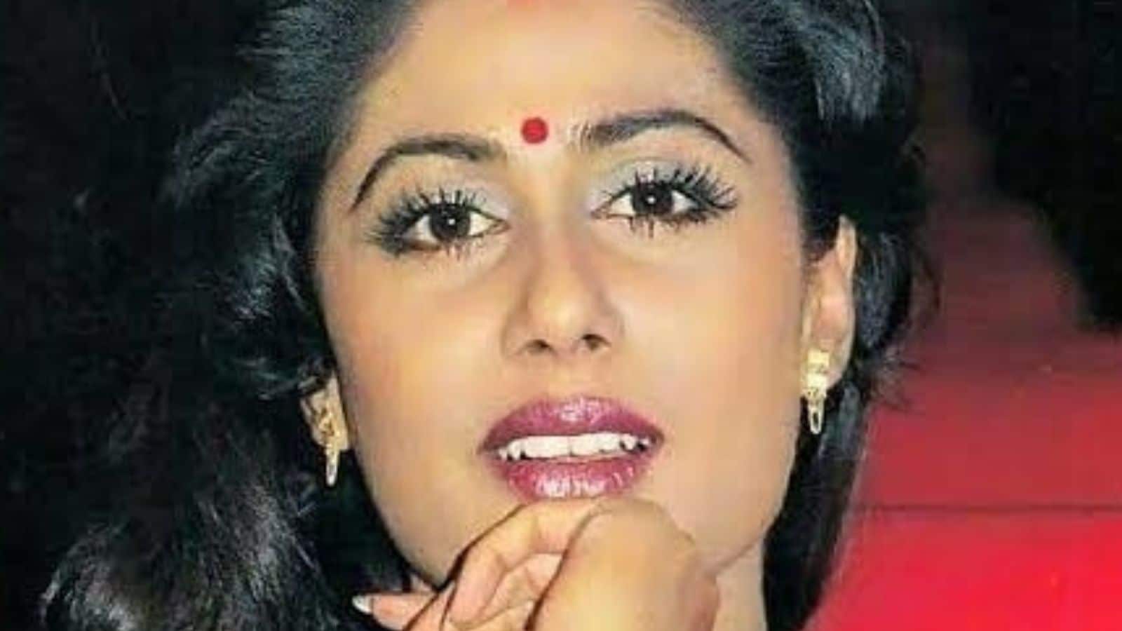 This Actress Once Worked With Amitabh Bachchan And Rajesh Khanna, But Then She Disappeared. Guess Who?