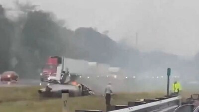 Two Dead In Plane Crash Along Massachusetts Highway
