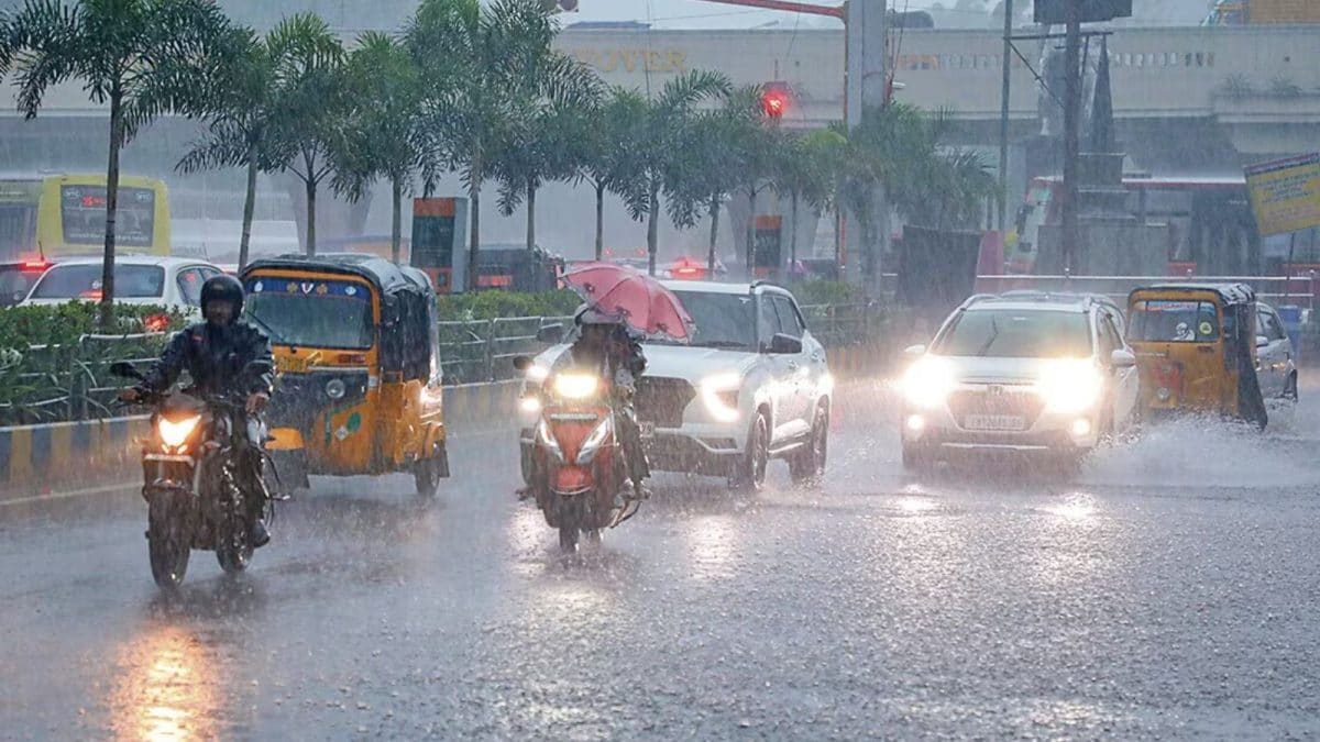Heavy Rain Batters Tamil Nadu, 8 Districts On Red Alert; Flood Warning In Madurai | Check Forecast