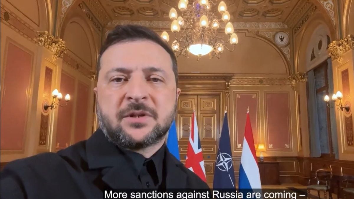 'Very Right Move': Zelenskyy Praises European, American Sanctions Against Russian Oil