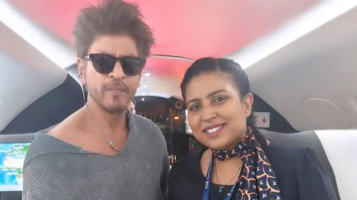Shah Rukh Khan's Photo on Private Jet Sparks Fan Excitement