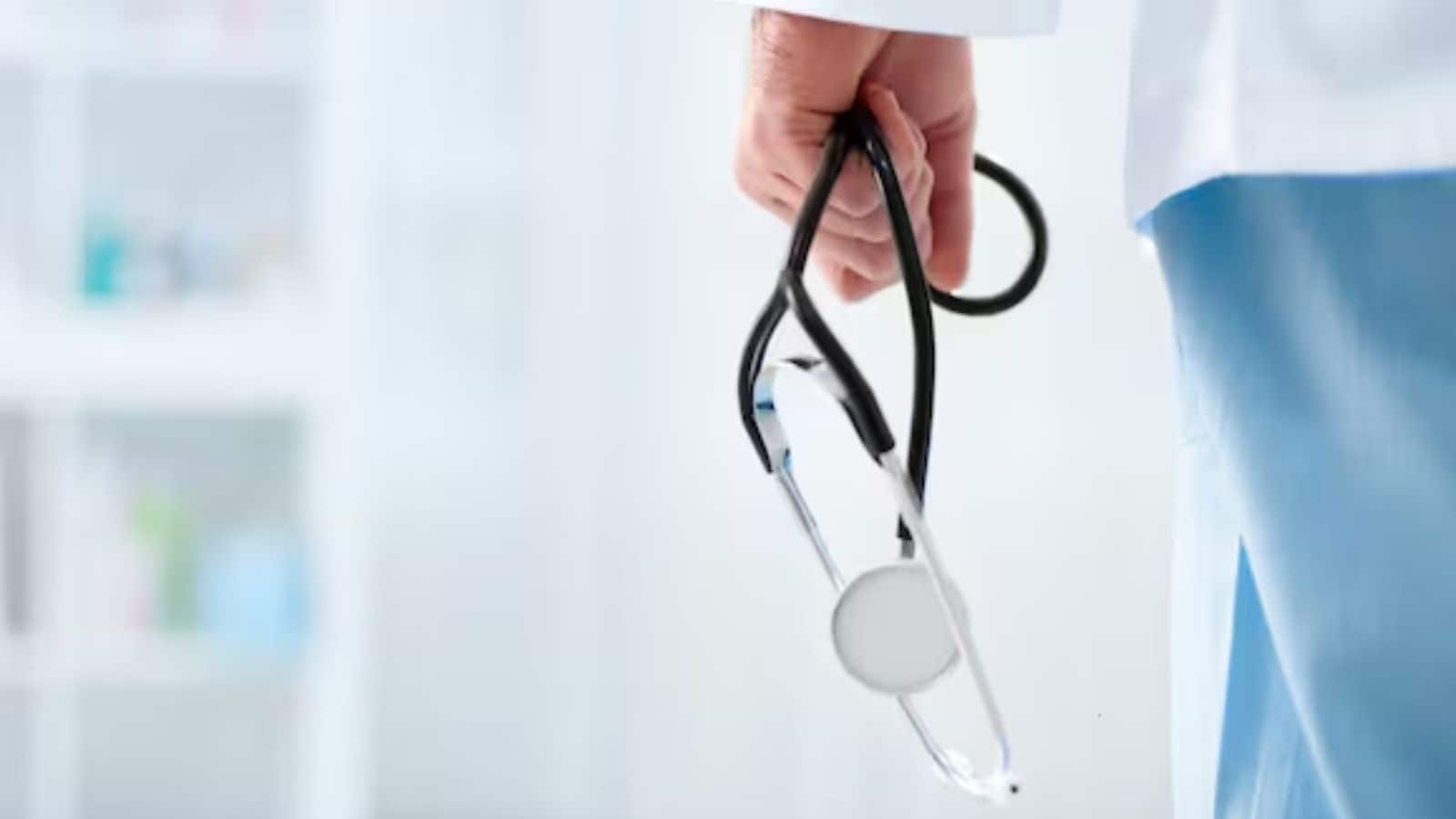 The application window is open until December 4, 2025, and the portal will close at 11:55 pm on the final day. NBEMS has asked candidates to complete the process well before the deadline to avoid last-minute issues or technical delays.