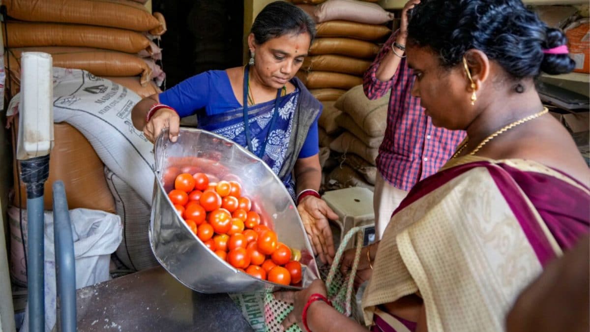 Tamil Nadu Govt Advances Ration Supply Ahead Of Diwali, Over 2 Crore Families To Benefit