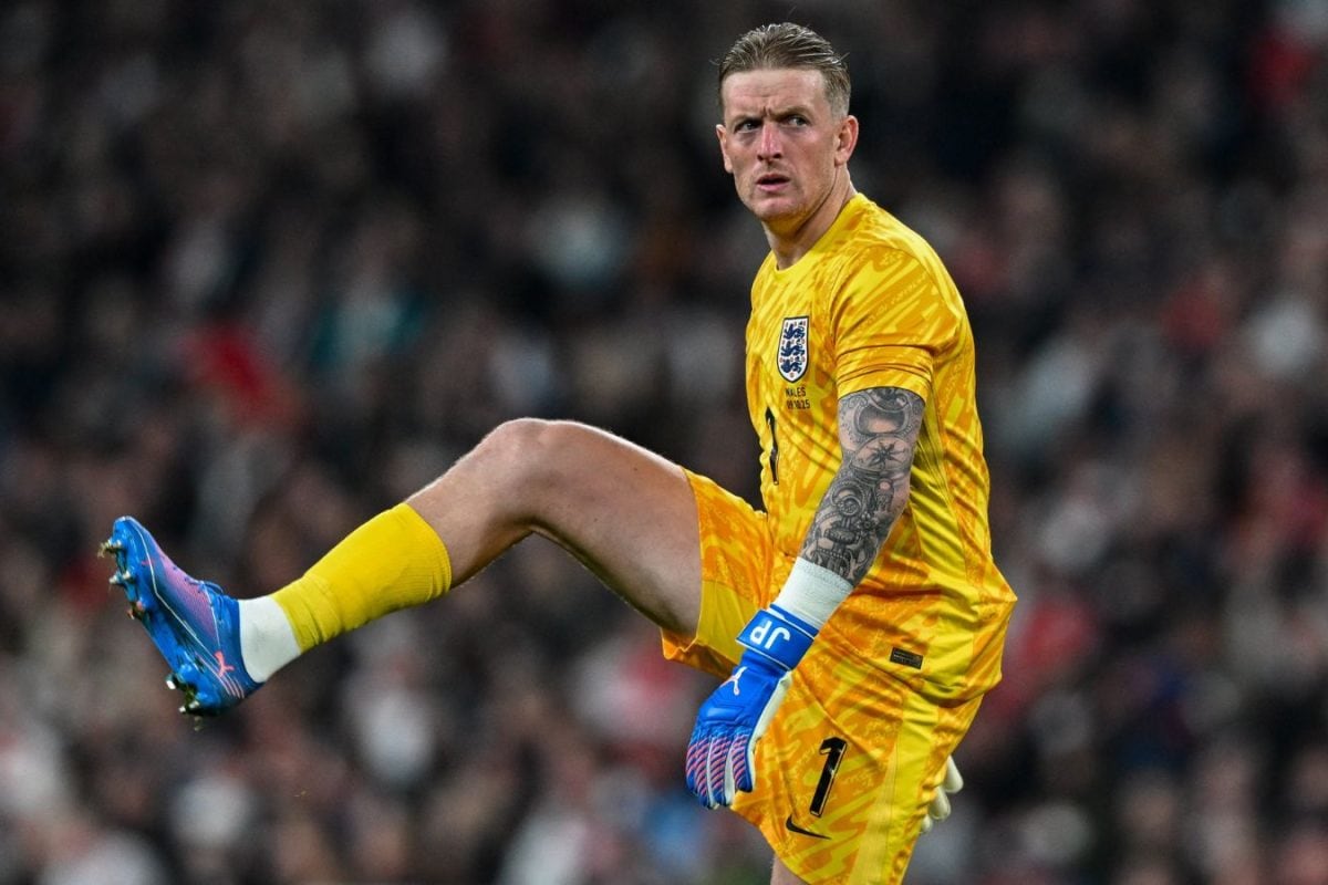 Jordan Pickford Scripts History! Surpasses Gordan Banks' Record For England With...