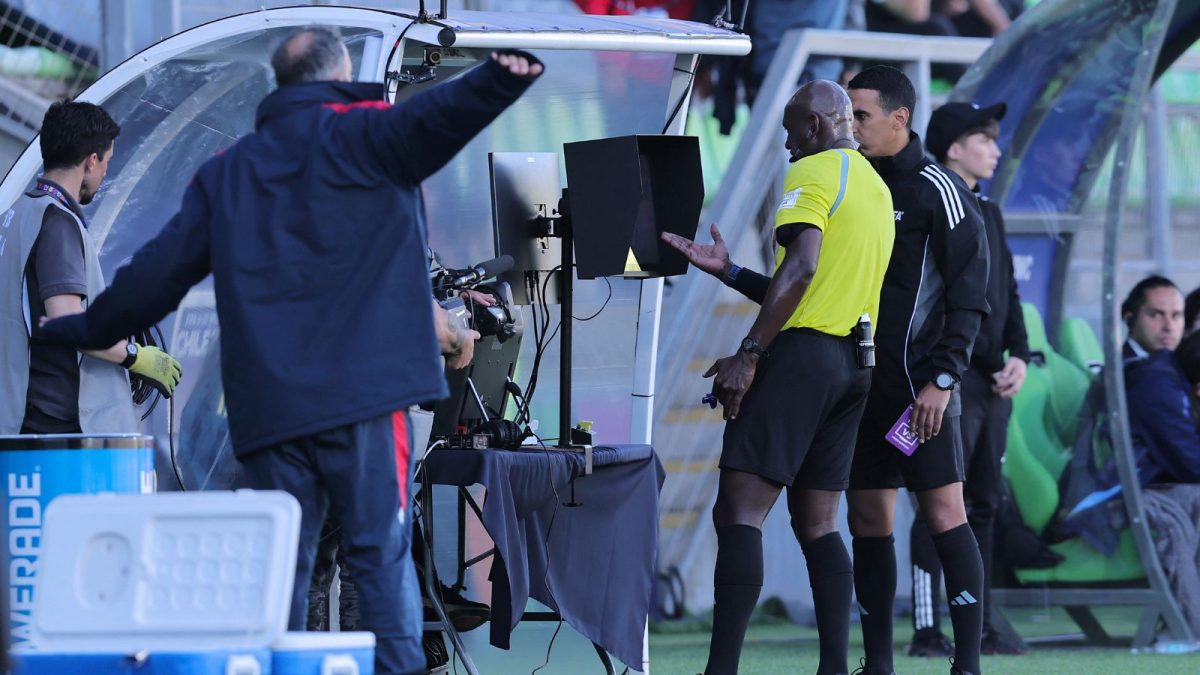 FIFA Referee Creates History, Becomes First To... | Sports News - News18