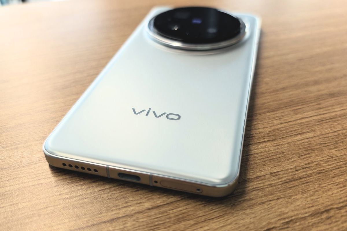 Vivo X300 Battery And Charging