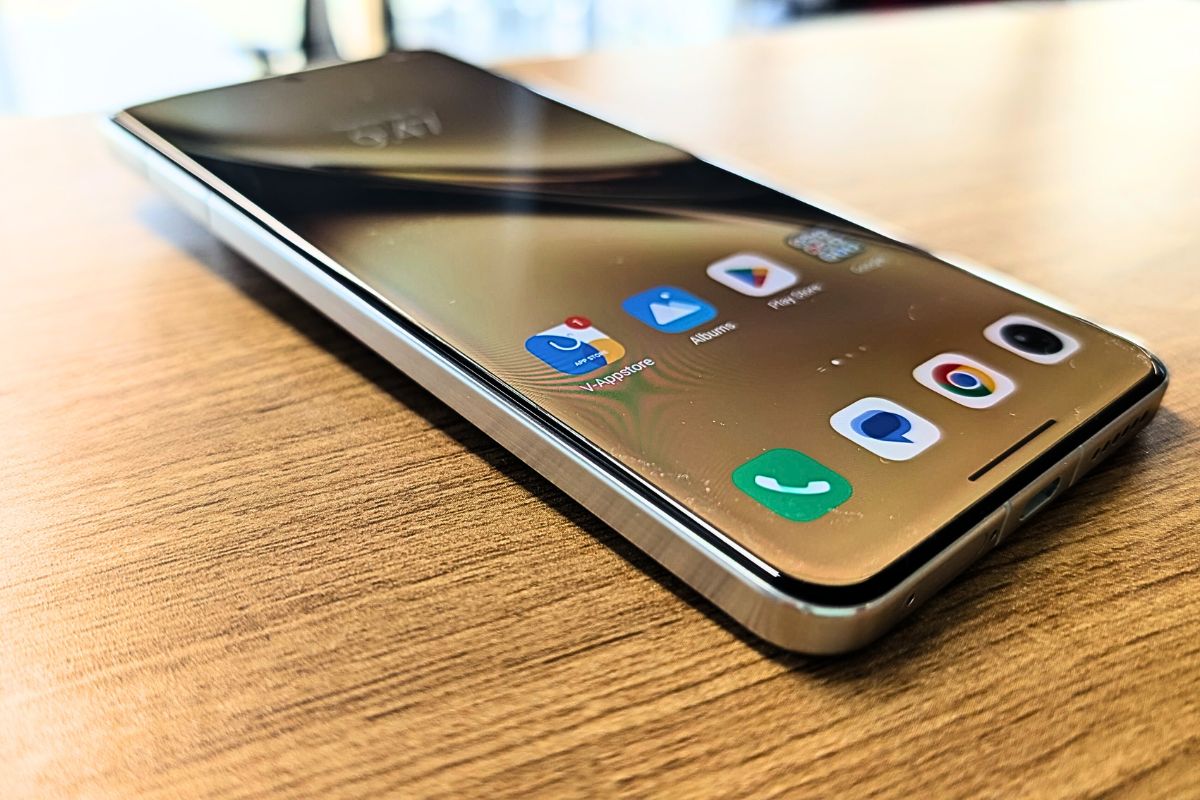 Vivo X300 Power And OS