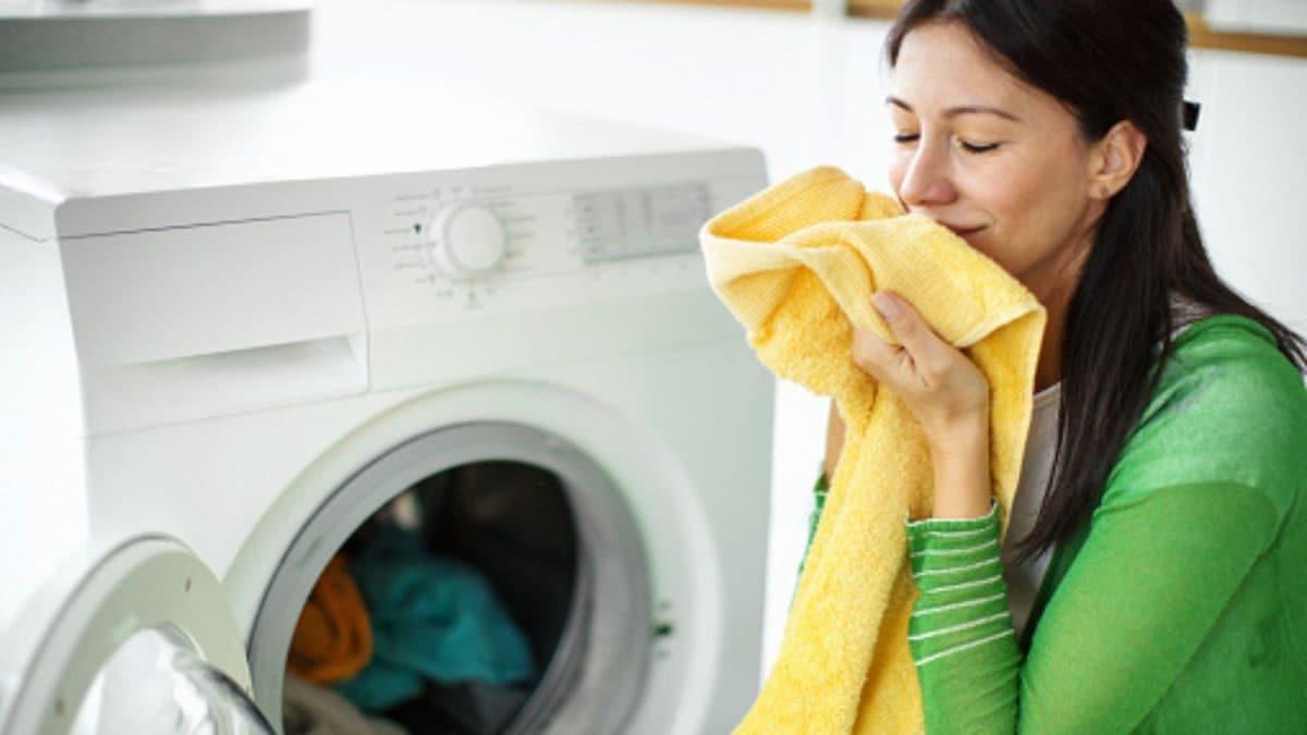 The Secret To Spotlessly Clean Clothes: A Simple Washing Machine Trick You Can Try