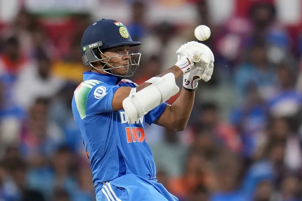 O parceiro de abertura de Rohit poderia idealmente ser Shubman Gill, preparado como o futuro líder de todos os formatos da Índia. No entanto, com um cronograma pesado e a Copa do Mundo T20 iminente, ele pode estar descansado, abrindo a porta para Yashasvi Jaiswal. O parceiro de abertura de Rohit poderia idealmente ser Shubman Gill, preparado como o futuro líder de todos os formatos da Índia. No entanto, com um cronograma pesado e a Copa do Mundo T20 iminente, ele pode estar descansado, abrindo a porta para Yashasvi Jaiswal.