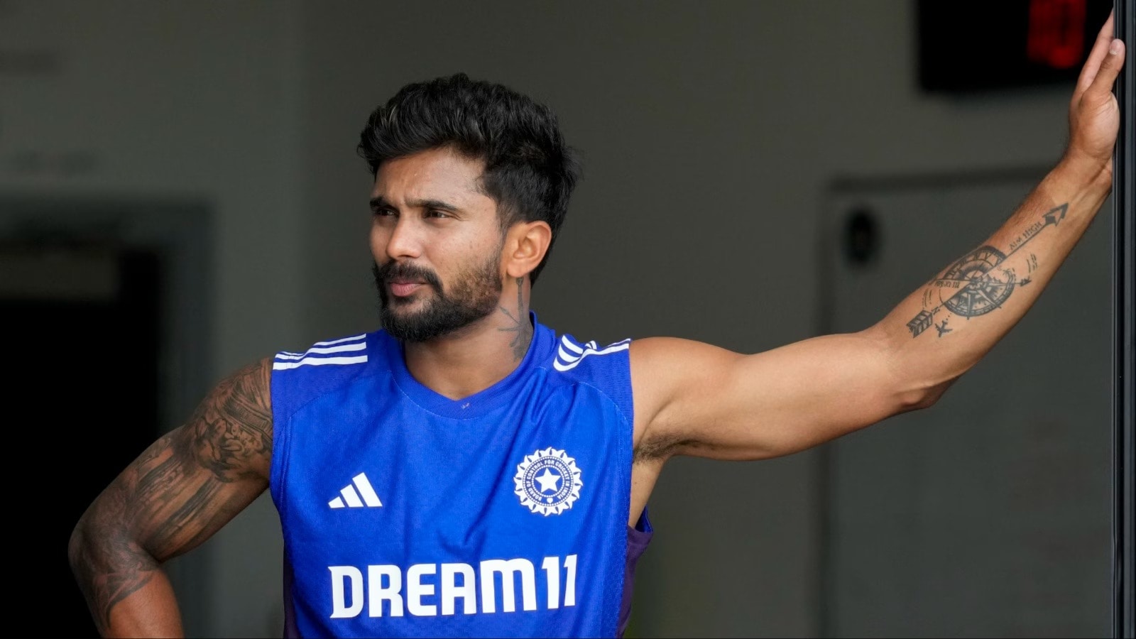 Entre os polveiristas, a ausência de Hardik Pandya abre o caminho para o Nitish Kumar Reddy, Shivam Dube também é uma opção, mas seu boliche não é testado em condições australianas. Entre os polveiristas, a ausência de Hardik Pandya abre o caminho para o Nitish Kumar Reddy, Shivam Dube também é uma opção, mas seu boliche não é testado em condições australianas.
