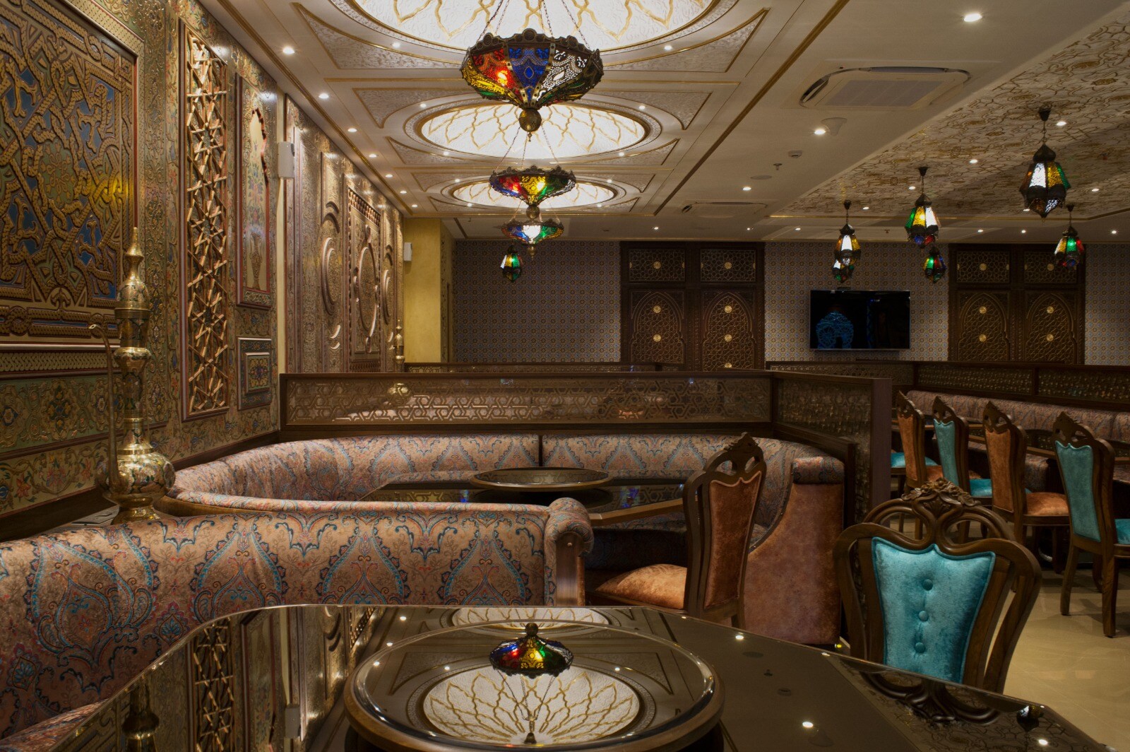 Celebrate Diwali With Food, Family And Festive Cheer At These Restaurants Celebrate Diwali With Food, Family And Festive Cheer At These Restaurants