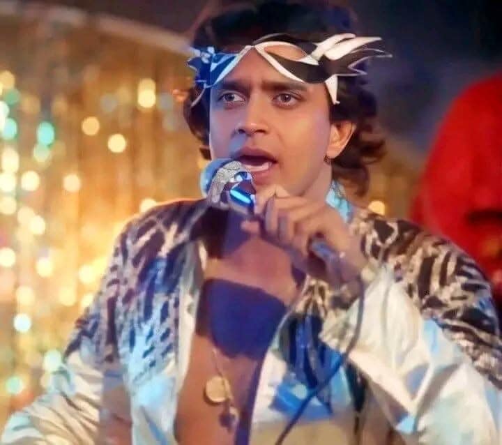 This was the same film that made Mithun Chakraborty, the grandfather of Bollywood. He played the role of a young street performer from the slums of Bombay. This was the same film that made Mithun Chakraborty, the grandfather of Bollywood. He played the role of a young street performer from the slums of Bombay.