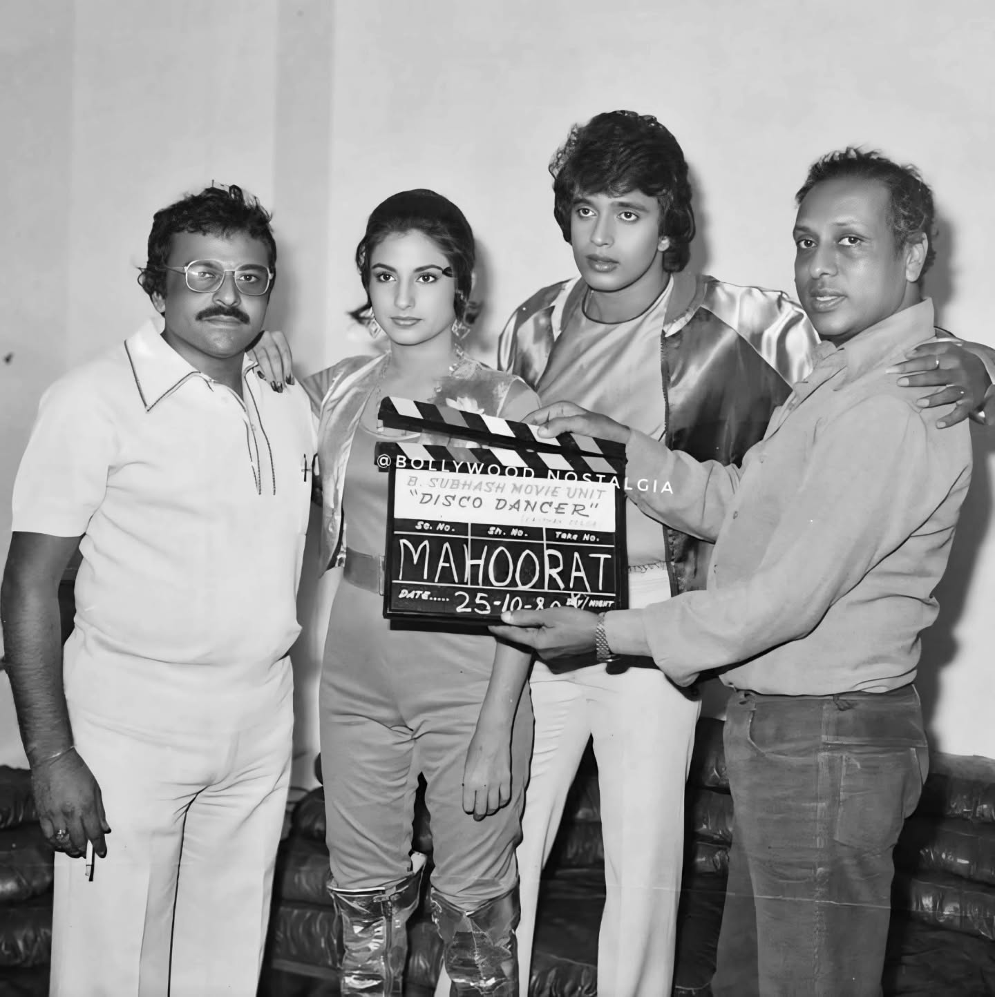 Director Babar Subhash's craze for this film was such that his songs used to echo from the Soviet Union to the small towns of India. And even today, people get excited when they hear I Am A Disco Dancer. Director Babar Subhash's craze for this film was such that his songs used to echo from the Soviet Union to the small towns of India. And even today, people get excited when they hear I Am A Disco Dancer.
