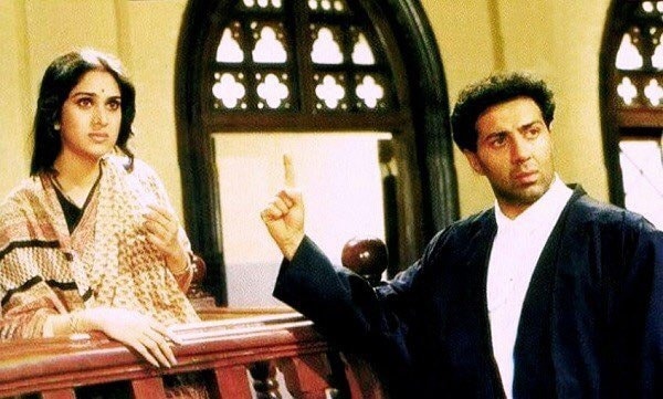 Meenakshi’s career-best performance is said to be in Rajkumar Santoshi’s Damini. She was part of the woman-orientated film at a time when heroines were merely cast as the love interest to the larger-than-life heroes. Meenakshi’s career-best performance is said to be in Rajkumar Santoshi’s Damini. She was part of the woman-orientated film at a time when heroines were merely cast as the love interest to the larger-than-life heroes.