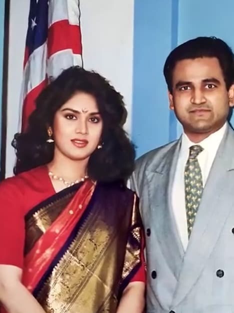 At the peak of her stardom, Meenakshi tied the knot with American banker Harish Mysore and relocated to the US. At the peak of her stardom, Meenakshi tied the knot with American banker Harish Mysore and relocated to the US.