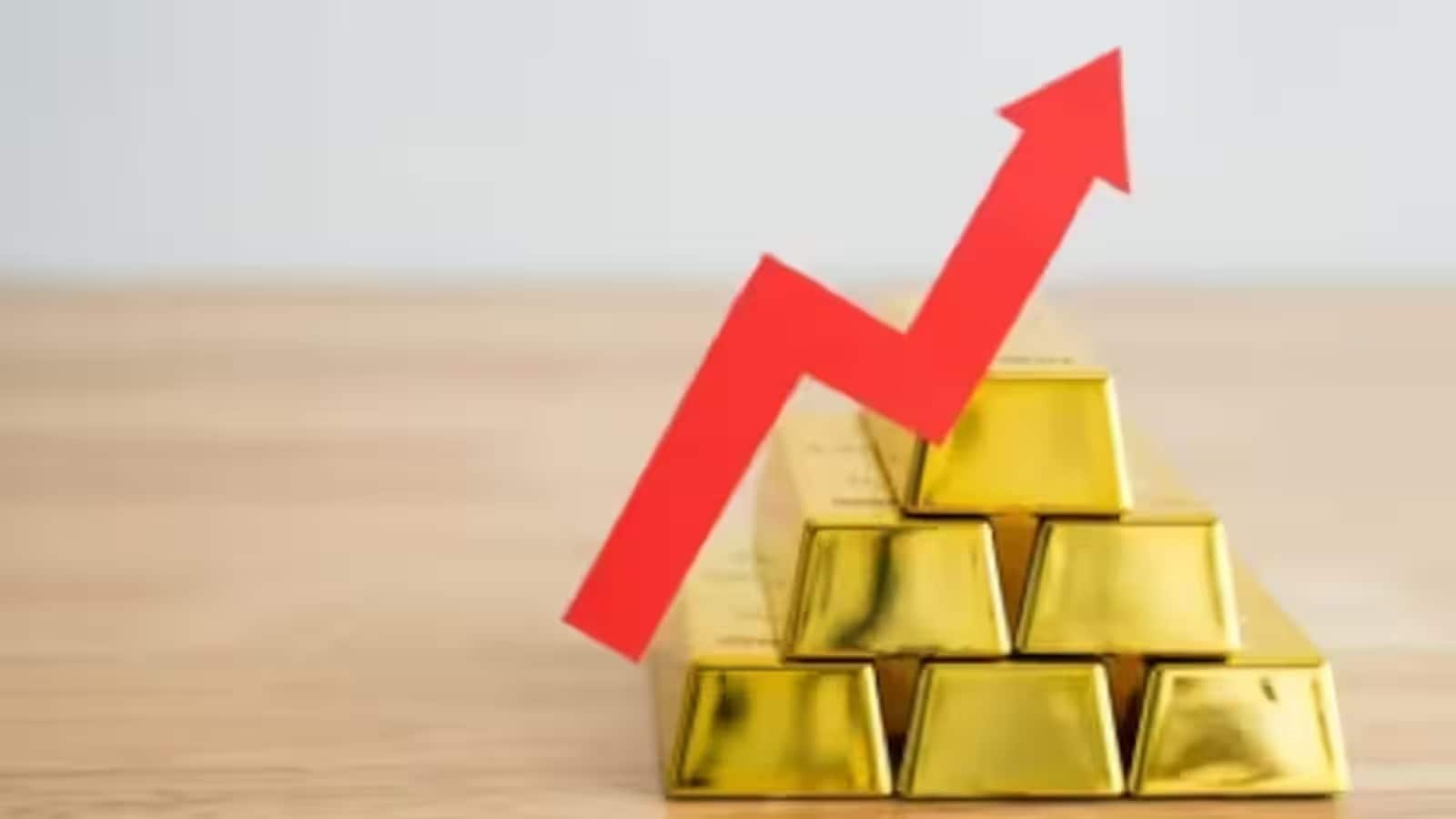 Recently, the price of gold on the Multi-Commodity Exchange (MCX) touched Rs 1 lakh per 10 grams, sparking curiosity across the country. Recently, the price of gold on the Multi-Commodity Exchange (MCX) touched Rs 1 lakh per 10 grams, sparking curiosity across the country.