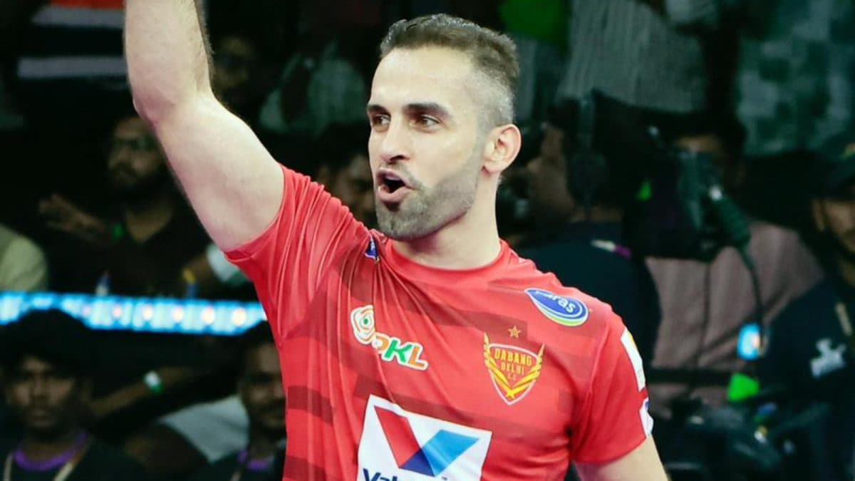 Fazel Atrachali Sets Historic PKL Record! Becomes First Player To ...