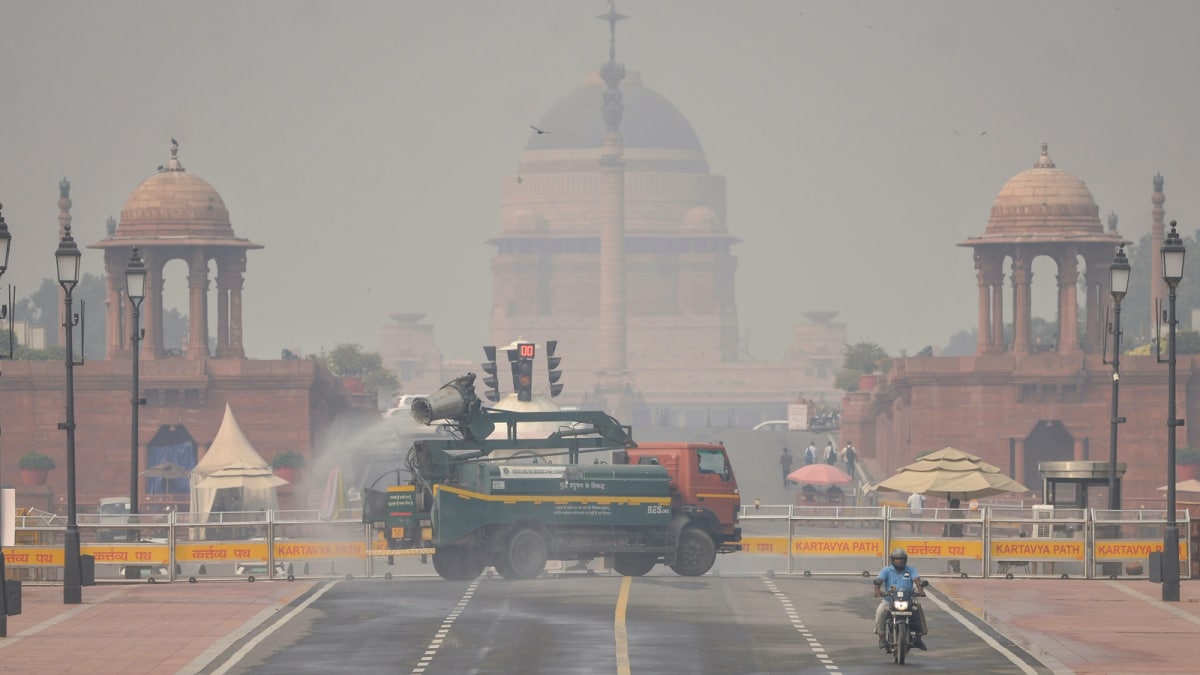 CPCB Says Delhi AQI Is 400 But IQAir Says It's 2,000. So Who Is Right? | Explained