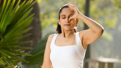 Anulom Vilom, or alternate-nostril breathing, is especially effective during high-pollution periods. Practised for 10–15 minutes daily, it helps clear the airways, increase lung capacity, strengthen respiratory muscles, and calm the nervous system.