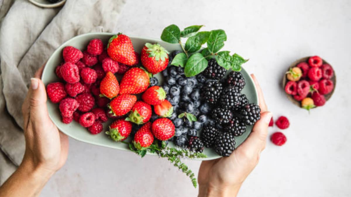 Mood Swings? These 10 Superfoods Could Help Balance Them Out