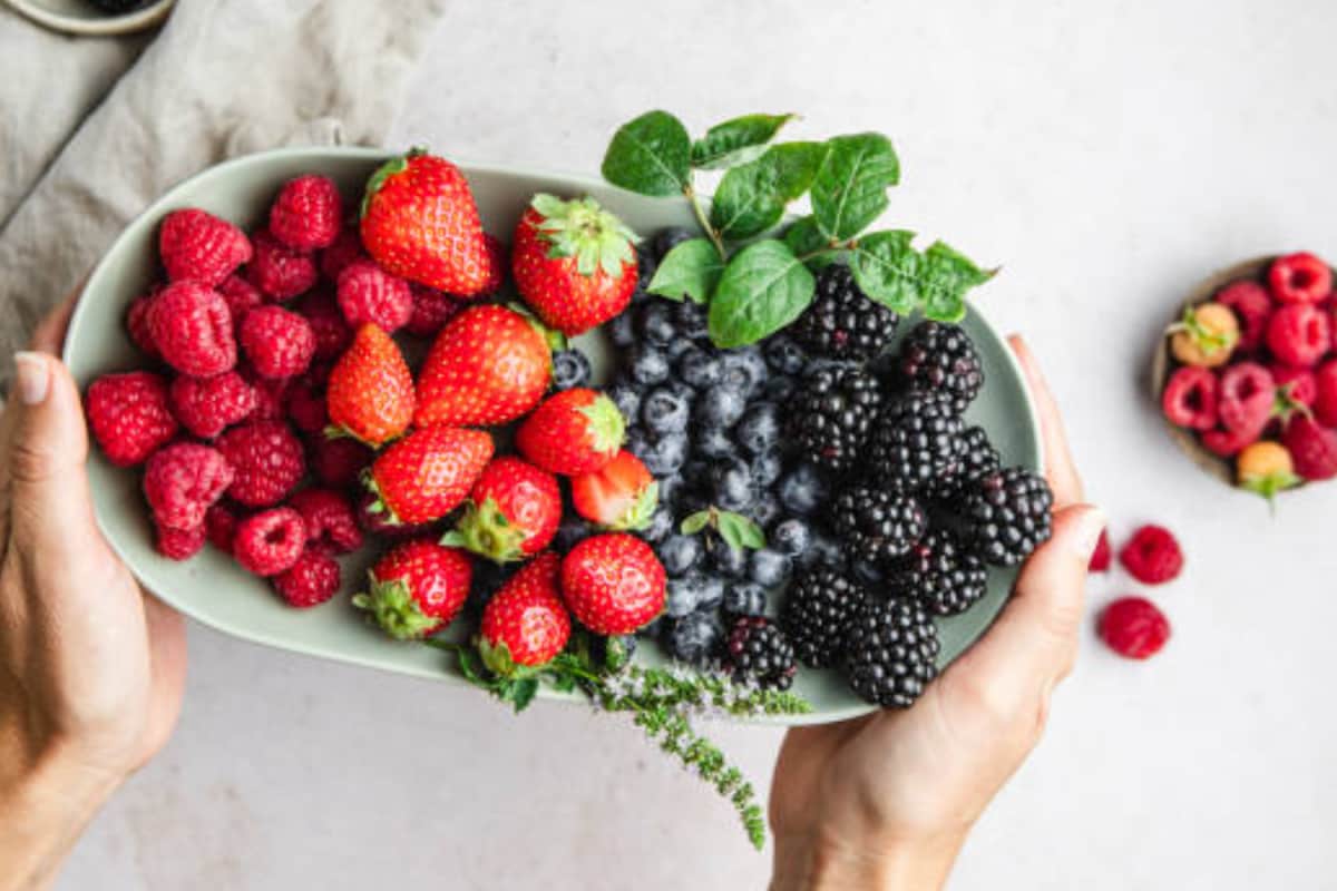 Mood Swings? These 10 Superfoods Could Help Balance Them Out