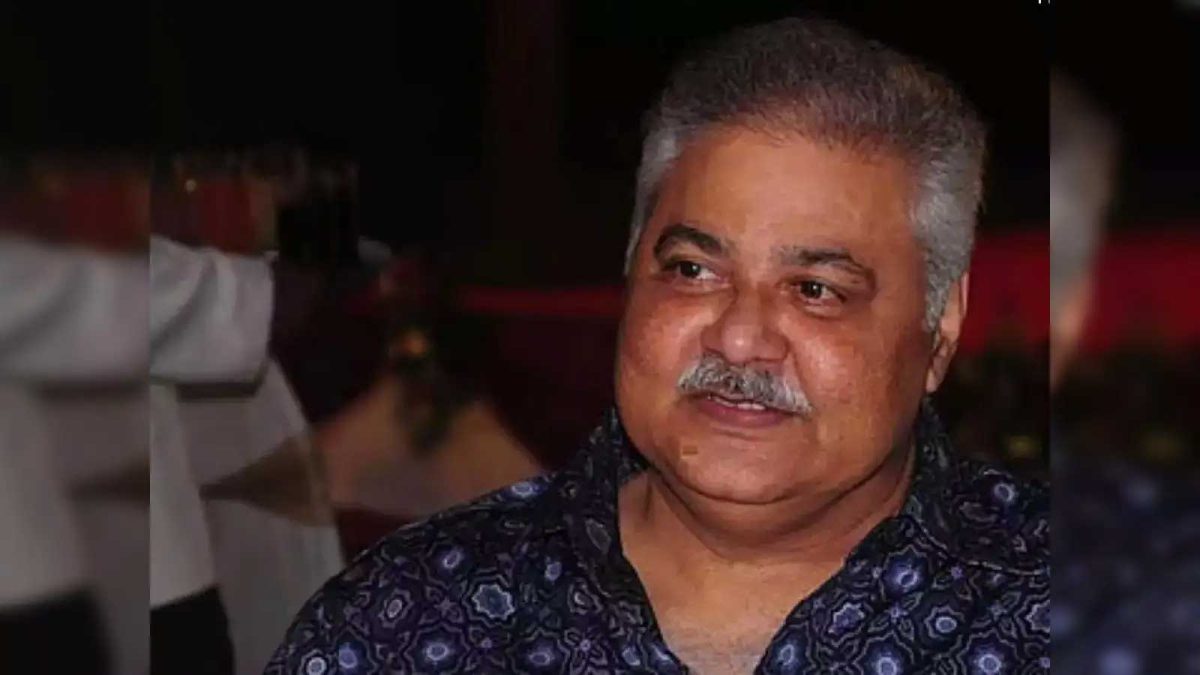 Bollywood Remembers Satish Shah at Prayer Meet