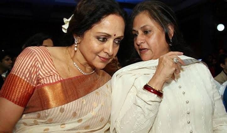 Jaya Bachchan confessed his love for Dharmendra when she appeared for the talk show, Koffee With Karan, along with the actor’s wife Hema Malini. Jaya Bachchan confessed his love for Dharmendra when she appeared for the talk show, Koffee With Karan, along with the actor’s wife Hema Malini.