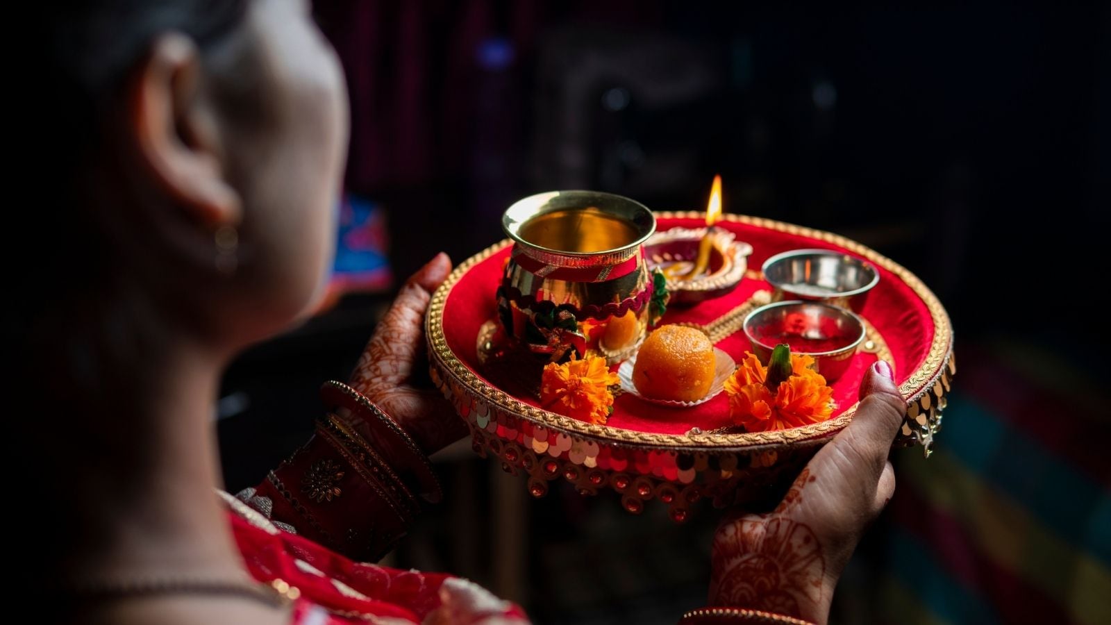 Karwa Chauth 2025: What To Follow And What To Avoid During The Fast Karwa Chauth 2025: What To Follow And What To Avoid During The Fast