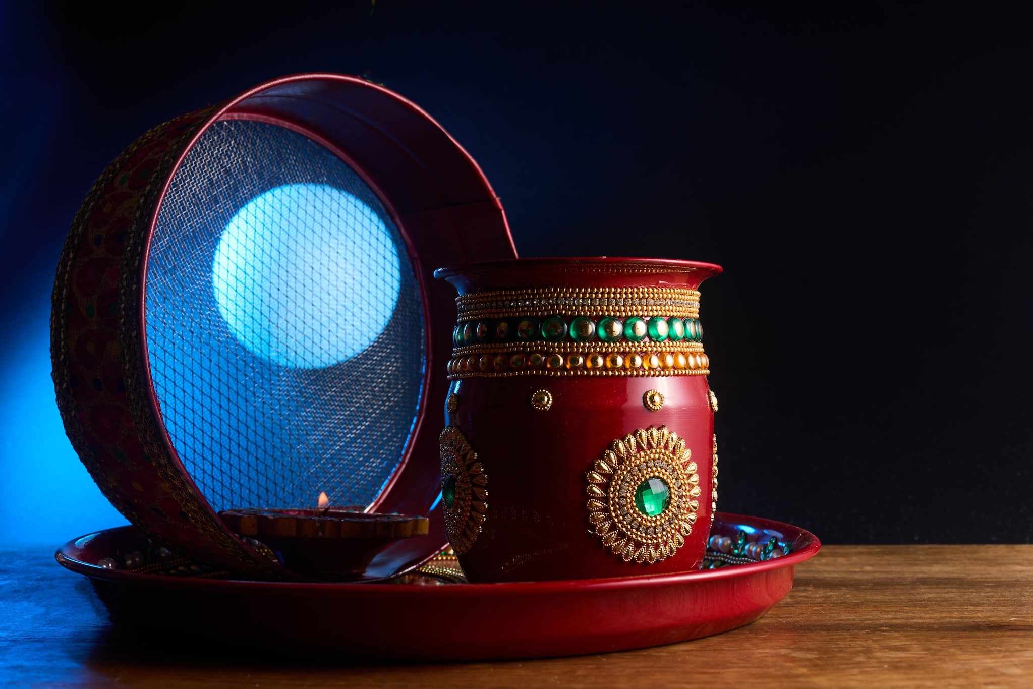 Karwa Chauth 2025: What Goes Into A Traditional Sargi Thali Karwa Chauth 2025: What Goes Into A Traditional Sargi Thali