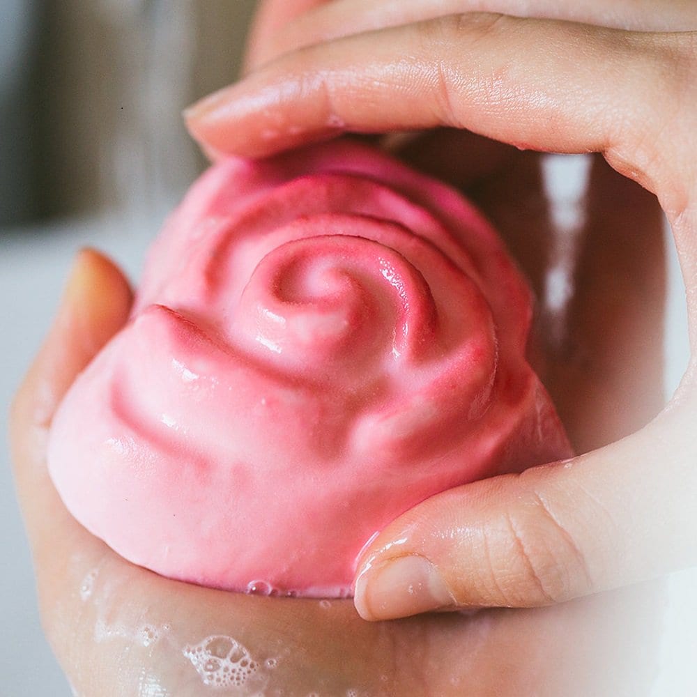 "Beauty Soap Of Film Stars": This Century-Old Beauty Icon Still Shines In Indian Bathrooms