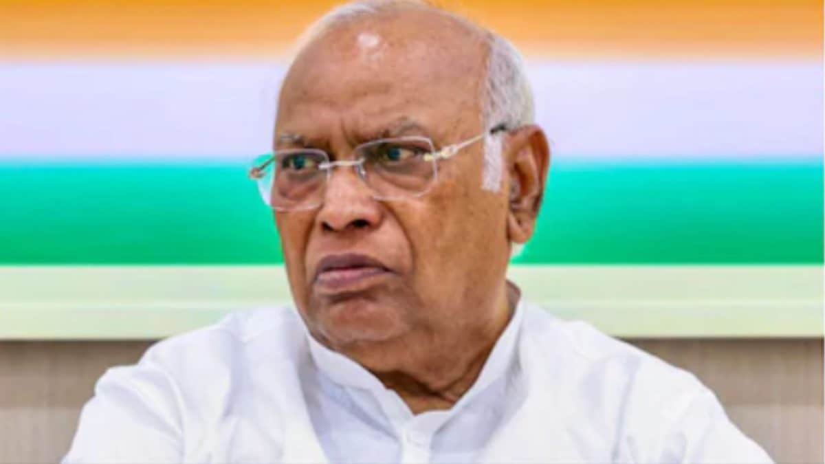 Mallikarjun Kharge Cites Sardar Patel's 1948 Letter To Seek Ban On RSS, BJP Hits Back