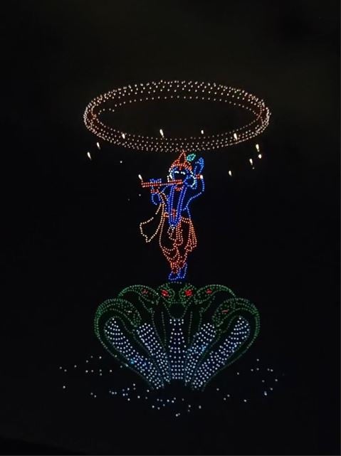 Among the highlights were depictions of Goddess Chamundeshwari, Lord Krishna dancing on a serpent, the solar system, an Indian soldier alongside Mother Cauvery, and maps of the world and Karnataka showcasing the five guarantee schemes. Among the highlights were depictions of Goddess Chamundeshwari, Lord Krishna dancing on a serpent, the solar system, an Indian soldier alongside Mother Cauvery, and maps of the world and Karnataka showcasing the five guarantee schemes.