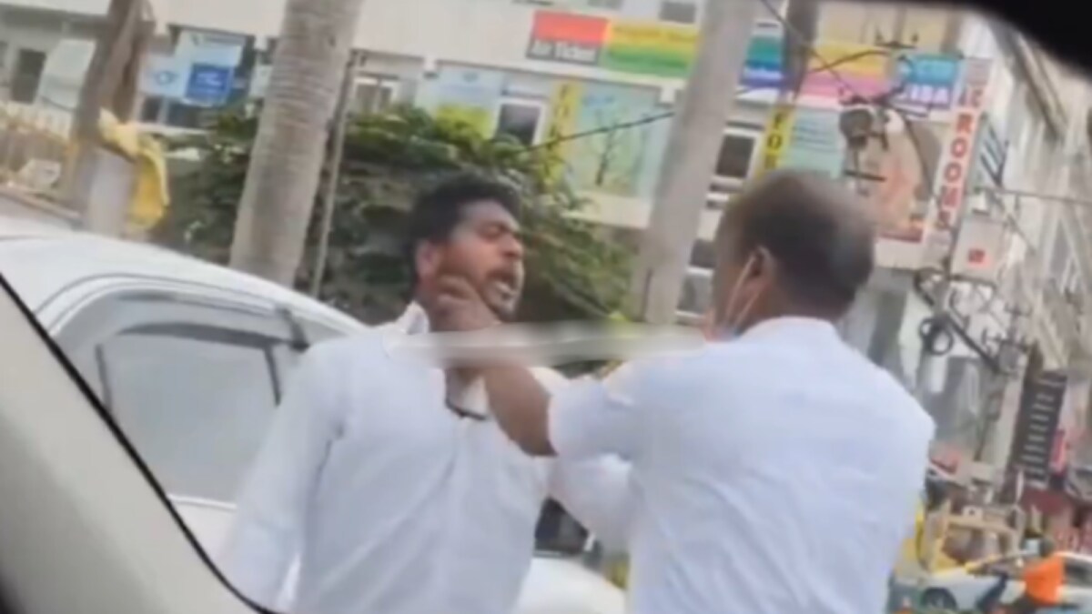 ‘Abuse Of Power?’: Bengaluru Traffic Cop Slaps ‘Innocent’ Cab Driver ...