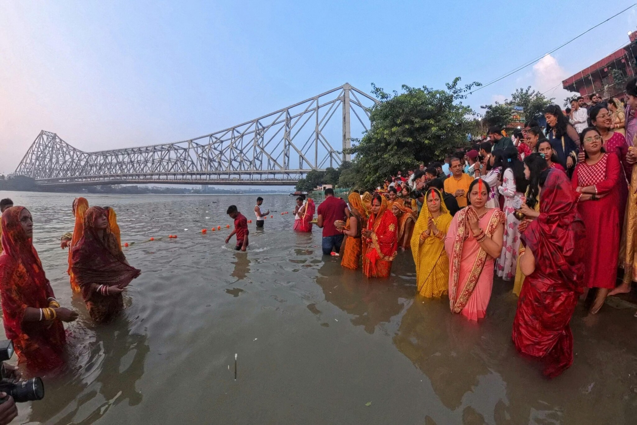 Chhath Puja 2025: School Holiday Dates Across Key States