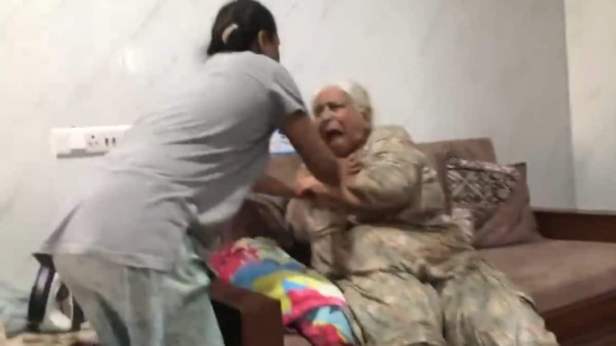 <div>'Mumma, Don't Do It': Son Pleads As Punjab Woman Beats Elderly Mother-In-Law At Home</div>