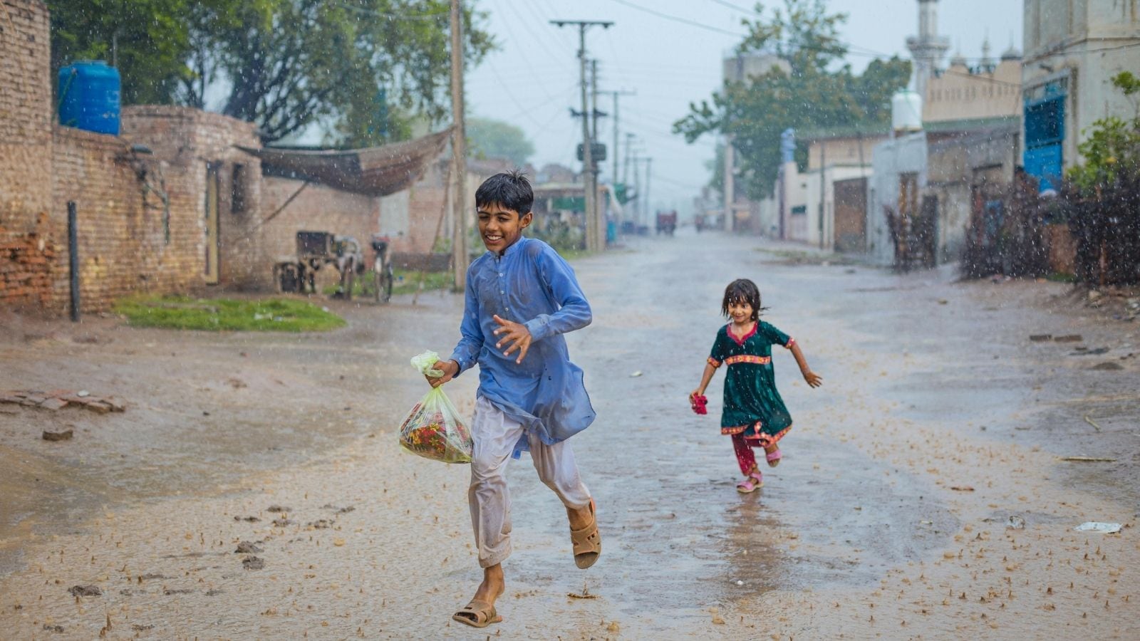 Cloud Seeding: These Countries Are Using Artificial Rain Technology Cloud Seeding: These Countries Are Using Artificial Rain Technology
