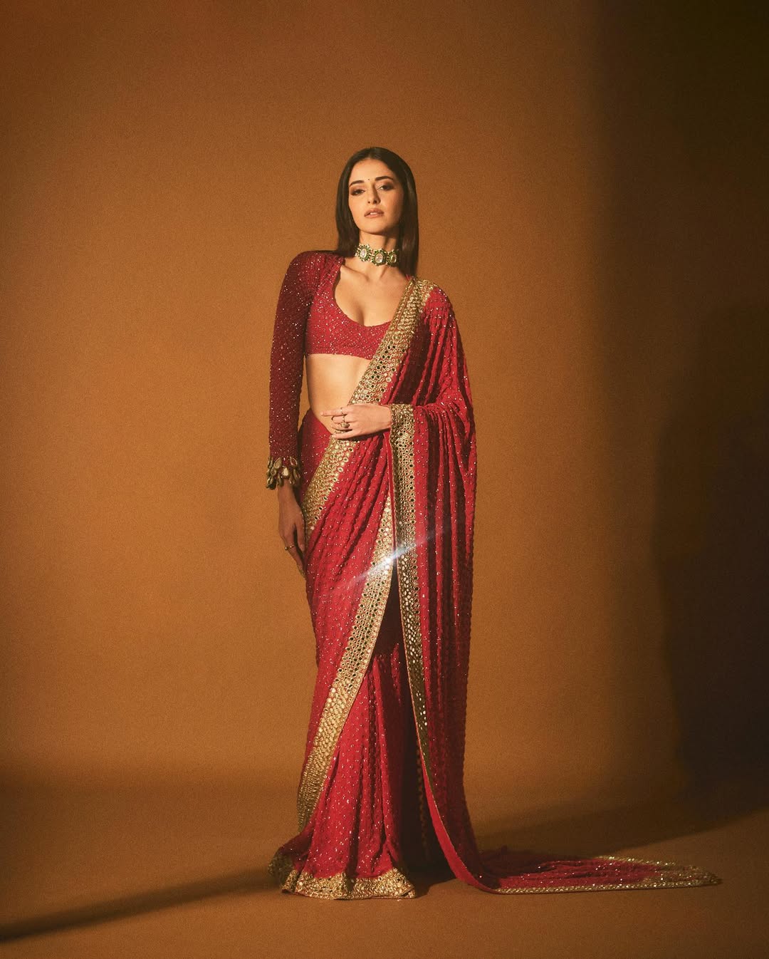 Bollywood Celebs-Approved Red Outfits For Karwa Chauth Bollywood Celebs-Approved Red Outfits For Karwa Chauth