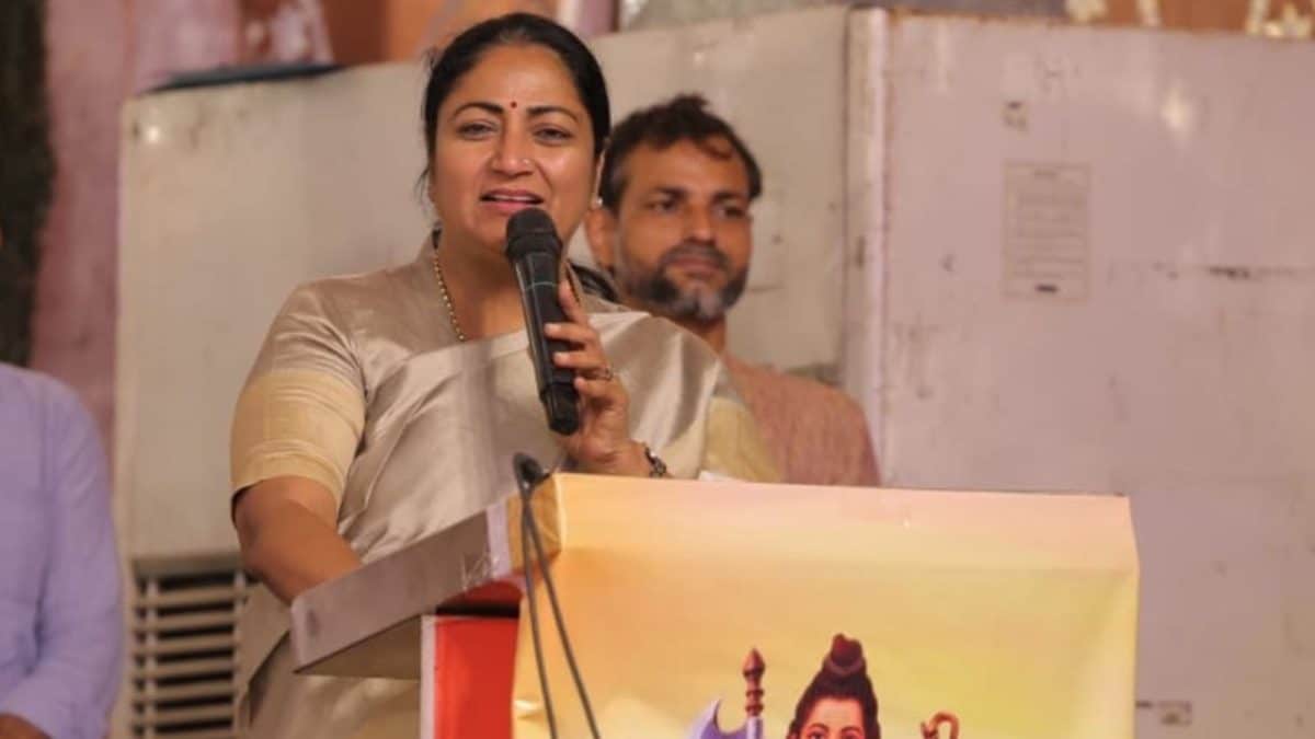<div>'Brahmins Ignite Flame Of Knowledge In Society': Delhi CM Rekha Gupta</div>