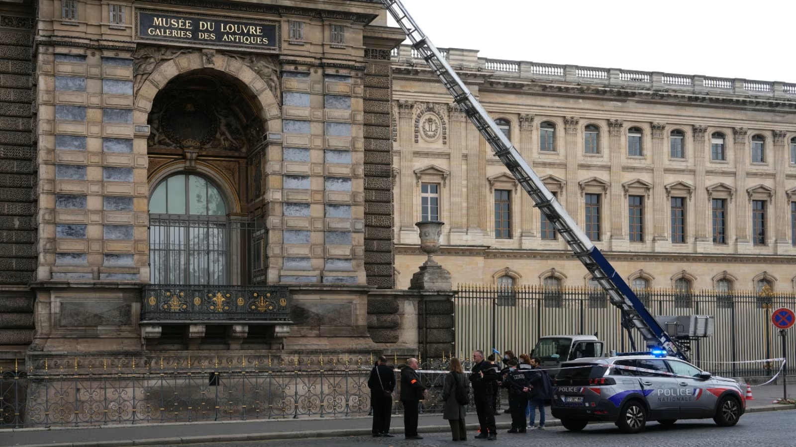 Infamous Art Thefts That Shook The World Infamous Art Thefts That Shook The World